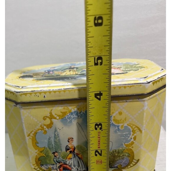Vtg Huntley & Palmers Biscuit Tin Victorian Fishing Scene Octagonal Yellow MCM - Picture 12 of 13